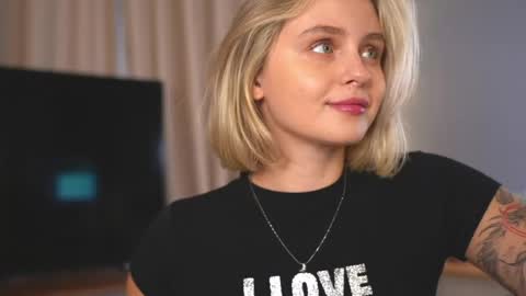 Evi online show from May 10, 8:32 am