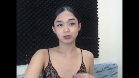 luningning_parker online show from April 25, 5:54 pm