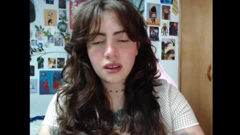 Snapshot of lunita_girl chatting on March 6, 9:25 am xh  online show from March 6, 9:25 am