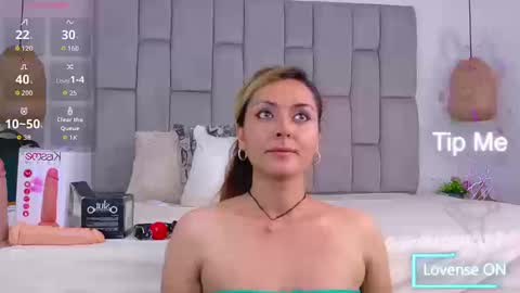 Snapshot of lunitadiva chatting on September 19, 2:10 pm lunitadiva online show from September 19, 2:10 pm