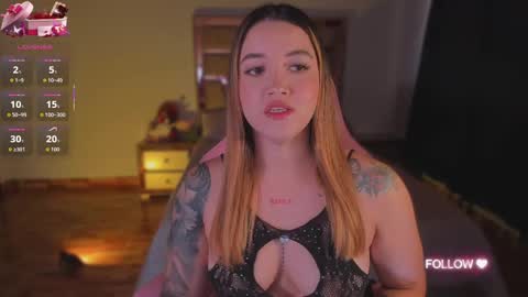 LUNA ROSE online show from October 16, 1:33 pm