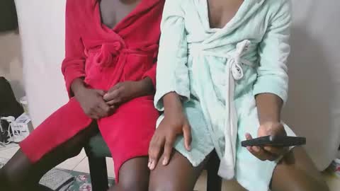 luoislove online show from March 8, 8:18 am