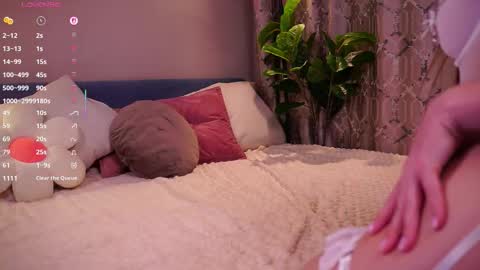 Eva online show from November 14, 2:30 pm