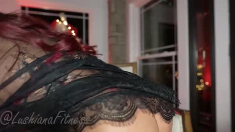 SHOWS ALL MONDAY WEDNESDAYFRIDAYSATURDAY  IN THE MORNING online show from December 5, 11:19 am