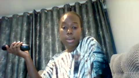 lushlola254 online show from May 6, 6:58 pm