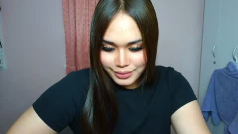 lust online show from July 3, 8:52 am