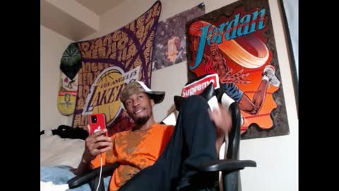 LUST online show from December 10, 11:30 pm