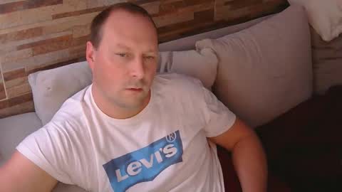 lustonfan online show from May 2, 8:47 pm