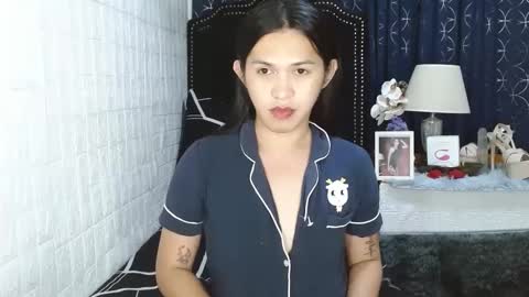 Snapshot of lustress_katalina69 chatting on February 18, 12:17 pm lustress_katalina69 online show from February 18, 12:17 pm