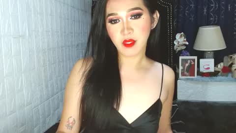 Snapshot of lustress_katalina69 chatting on March 9, 1:35 am lustress_katalina69 online show from March 9, 1:35 am