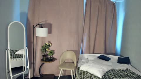 Isabel online show from February 8, 10:50 am