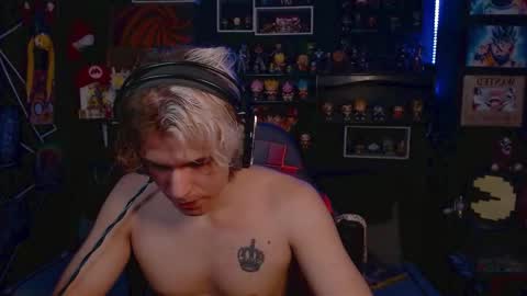 lustymatt online show from October 9, 4:18 am