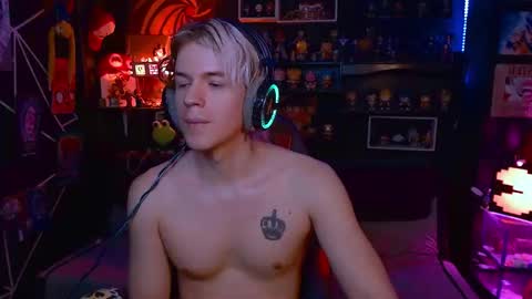 lustymatt online show from October 17, 6:39 am