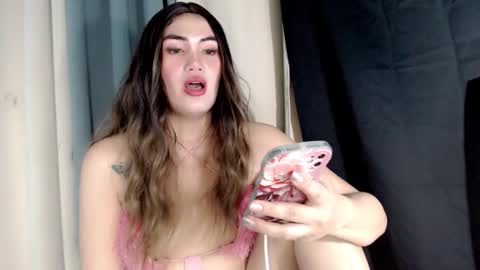 lustyseraphina online show from October 28, 6:03 am