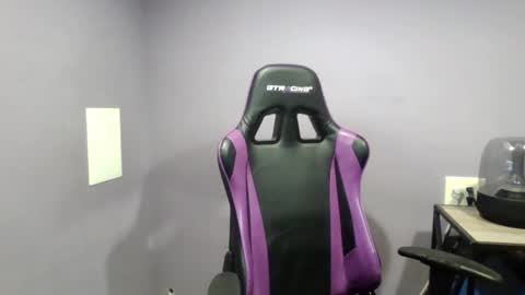 Luv2likslit online show from November 22, 9:08 am