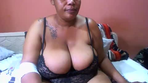 Snapshot of luvcandy85 chatting on January 10, 4:54 am luvcandy85 online show from January 10, 4:54 am