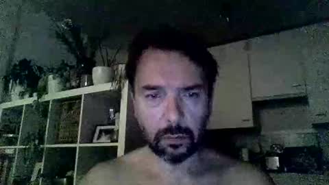 Luvly online show from November 3, 5:30 am