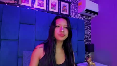 lux_bitchx online show from December 4, 5:51 am