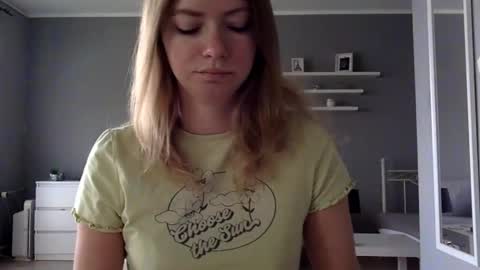 Snapshot of lux_millie chatting on September 10, 2:07 pm Millie online show from September 10, 2:07 pm