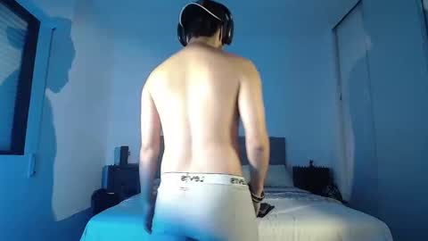 Snapshot of luxanee chatting on October 1, 6:51 pm luxanee online show from October 1, 6:51 pm