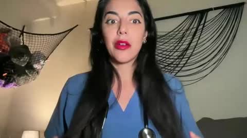 luxcher22 online show from October 8, 3:02 am