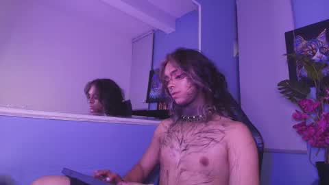 Luxiel 3 online show from November 14, 1:19 am