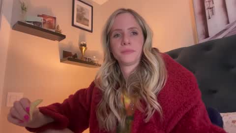 Lucylux1 online show from February 25, 2:14 am
