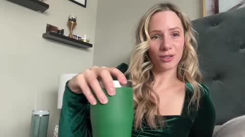 Lucylux1 online show from March 3, 5:52 pm