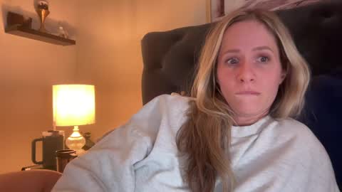 Lucylux1 online show from February 11, 2:46 am