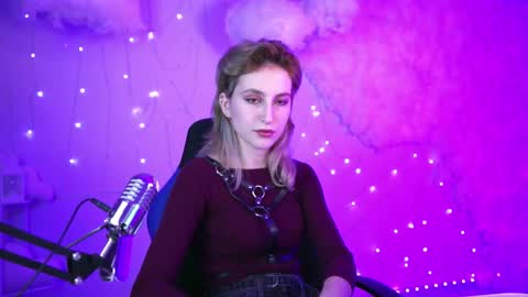 Snapshot of luxrayi chatting on January 5, 3:55 pm Ray online show from January 5, 3:55 pm