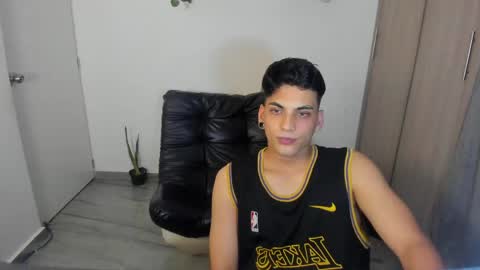 luxrx online show from May 3, 11:22 pm