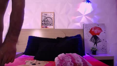 luxury_couple_01 online show from February 2, 12:52 am