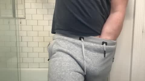 lvguynextdoor440656 online show from February 24, 3:31 am