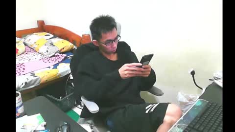 Snapshot of lvoe810930 chatting on January 16, 1:58 pm lvoe810930 online show from January 16, 1:58 pm