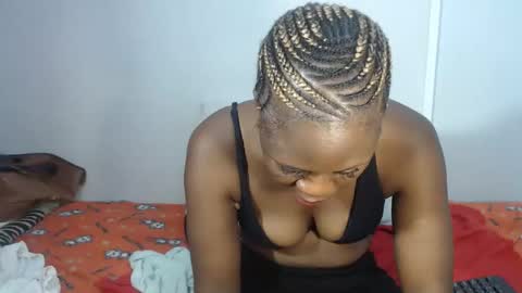 LWANDLE17 online show from January 22, 12:27 pm