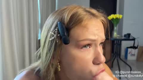 lxsundolyxl_ online show from March 27, 4:29 am