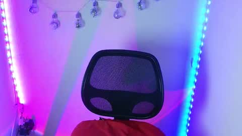 Call me Lia  online show from February 10, 9:29 pm