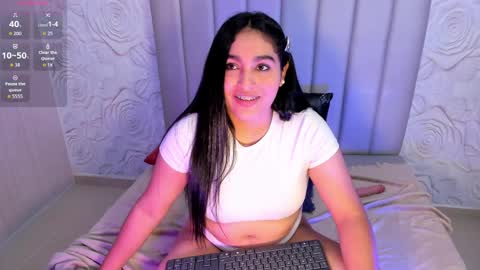 LYA DUBOIS  online show from April 3, 4:58 pm