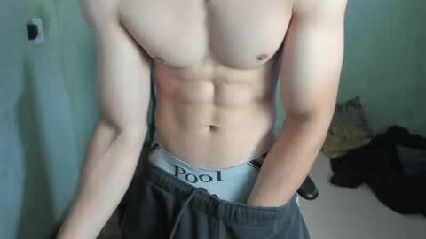Snapshot of lyg7 chatting on September 28, 1:31 pm Gothdaddy online show from September 28, 1:31 pm