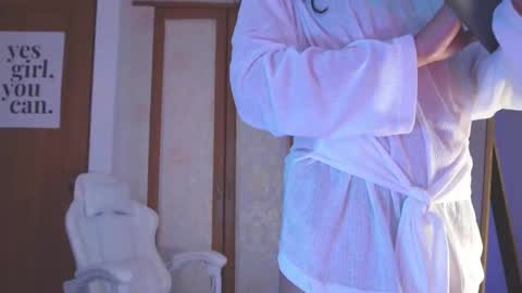 Lyhana Lee online show from November 26, 6:48 pm