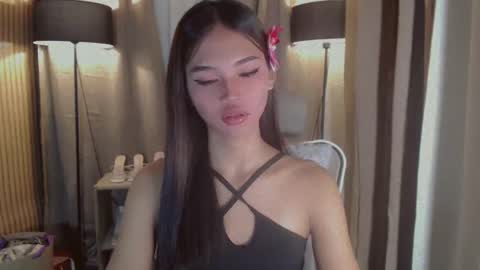 LYKA LOOPS online show from April 7, 3:58 pm