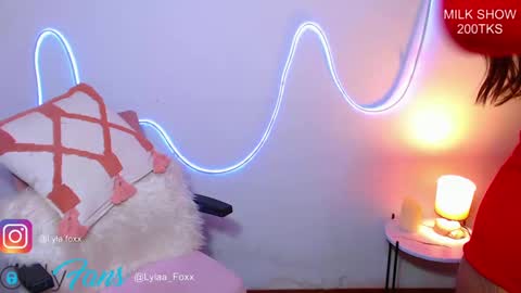 Lyla Fox online show from September 26, 2:41 am