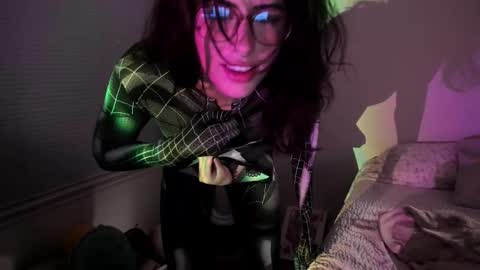 lylagray online show from October 24, 5:41 am