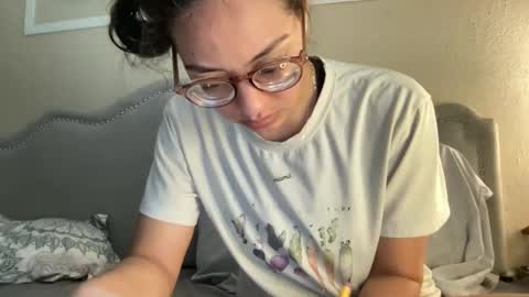 Snapshot of lylajades chatting on February 9, 3:56 pm Olivia online show from February 9, 3:56 pm