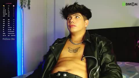 Lyle Bennett Freelance Model online show from October 2, 1:32 pm