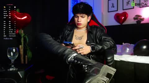 Lyle Bennett Freelance Model online show from March 30, 12:49 pm