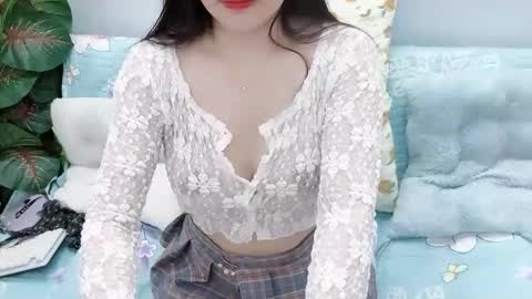 lyly_sweet97 online show from April 6, 6:14 am