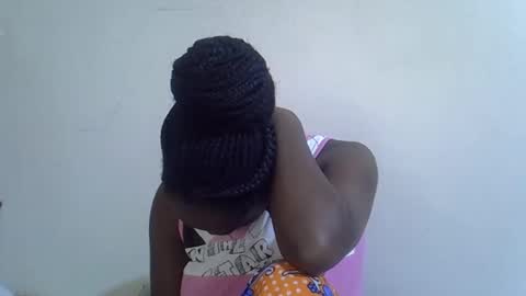 lyn_anna online show from April 22, 6:09 am