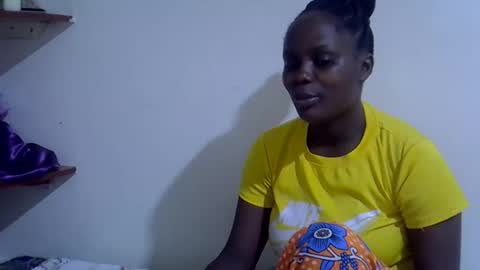 lyn_anna online show from May 14, 8:40 pm