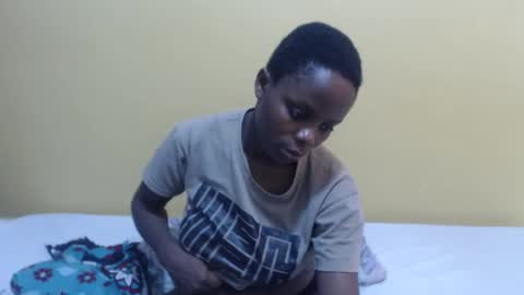 lyn_anna online show from February 24, 12:05 pm